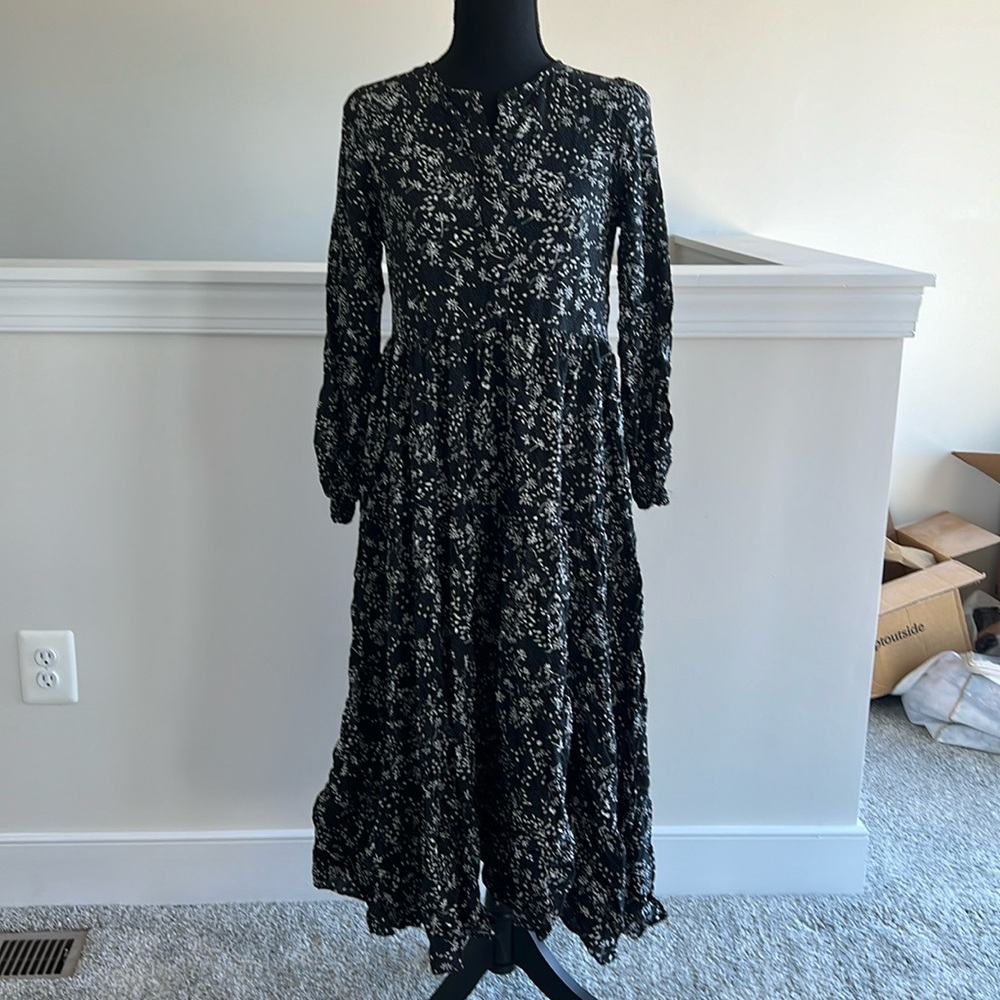 Zara black and white floral midi dress
